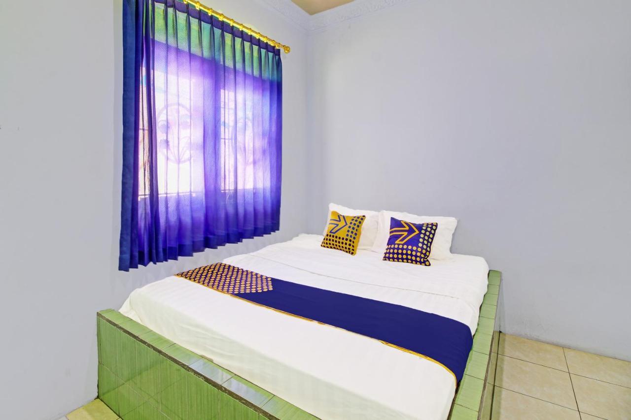 Spot On 91694 Hotel Rama Chandra Temanggung Kültér fotó