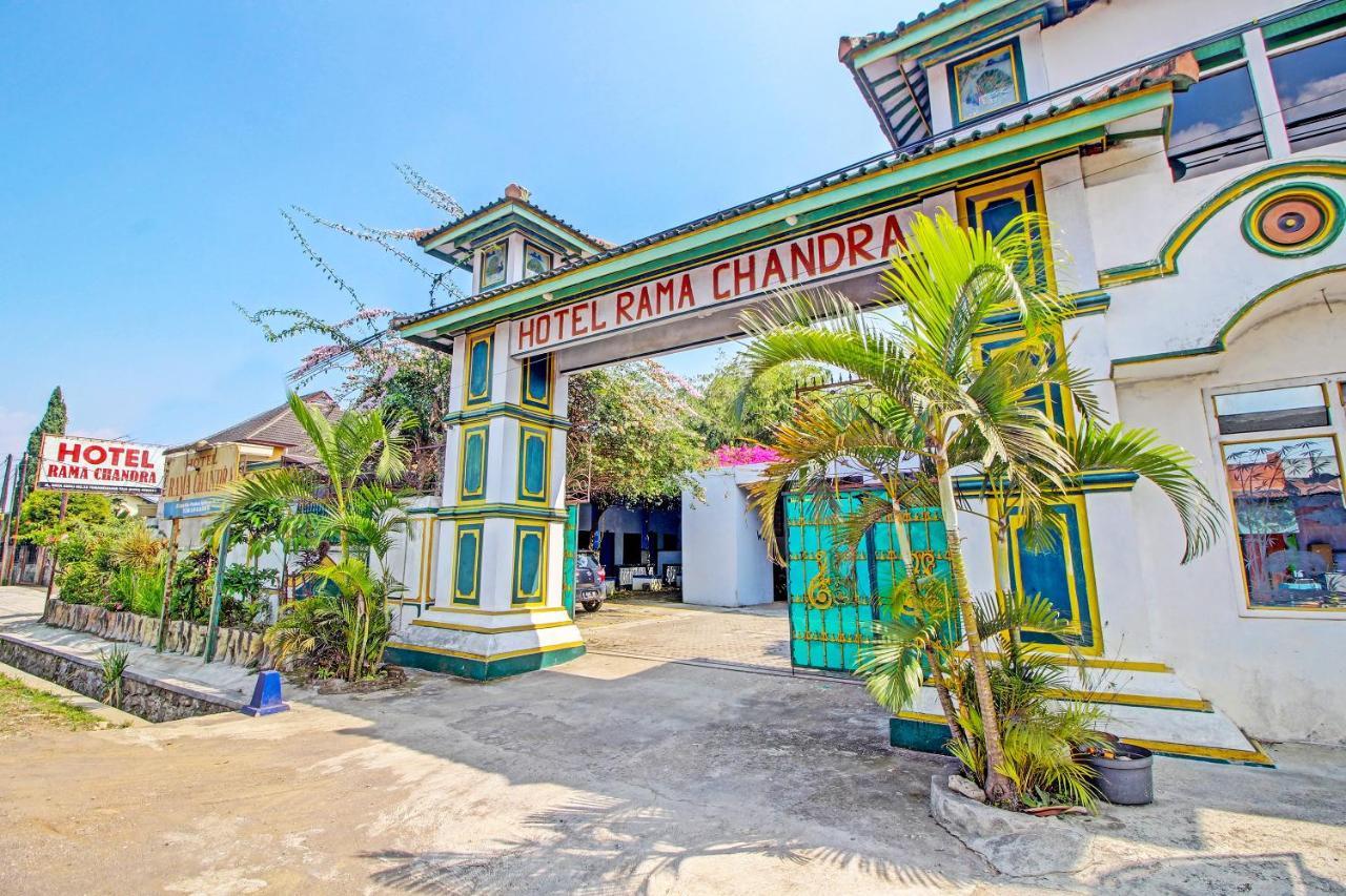 Spot On 91694 Hotel Rama Chandra Temanggung Kültér fotó